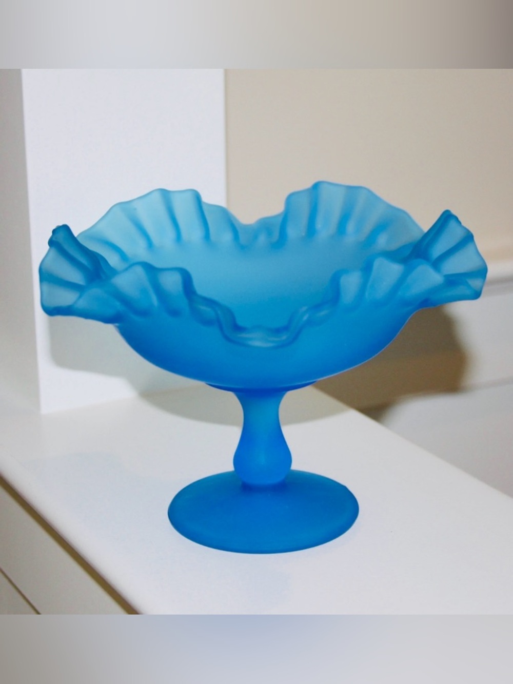 VTG Westmorland Frosted Blue Satin Mist Glass Pedestal Compote Ruffled Edge 7”